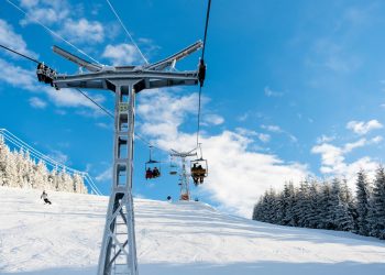 there are plenty of great resorts to ski in romania